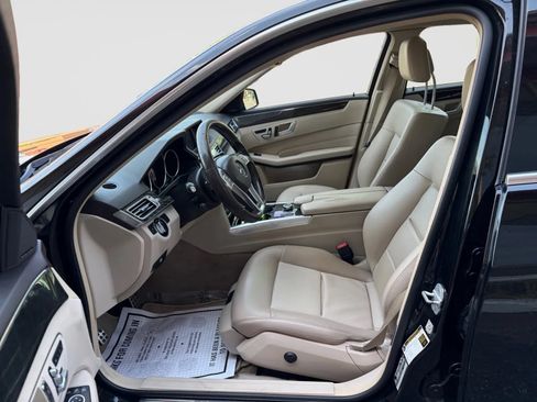 Used 2016 Mercedes-Benz E 350 4MATIC Sedan image 12