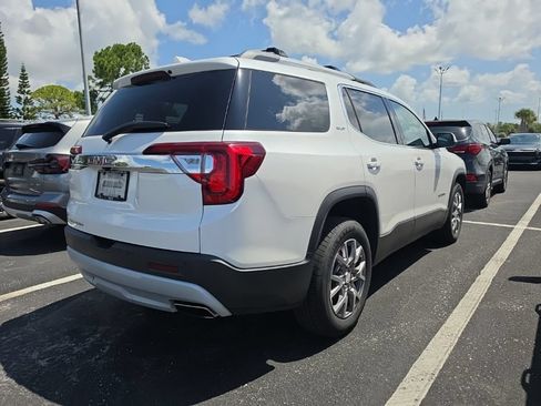Used 2021 GMC Acadia SLT w/ Technology Package FWD image 18