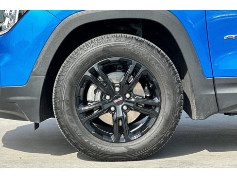 Used 2024 GMC Terrain AT4 w/ Tech Package AWD/4WD image 25