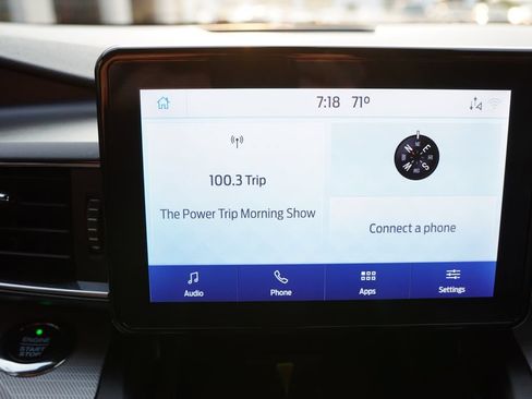 Used 2020 Ford Explorer XLT w/ Equipment Group 202A AWD/4WD image 27