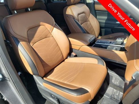 Used 2024 Nissan Pathfinder Platinum w/ Cargo Package FWD image 23