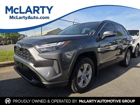 Used 2022 Toyota RAV4 XLE w/ Convenience Package AWD/4WD image 1