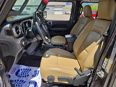 Used 2018 Jeep Wrangler Unlimited Rubicon AWD/4WD image 13