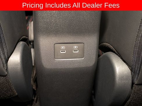 Used 2025 Nissan Kicks SR AWD/4WD image 7