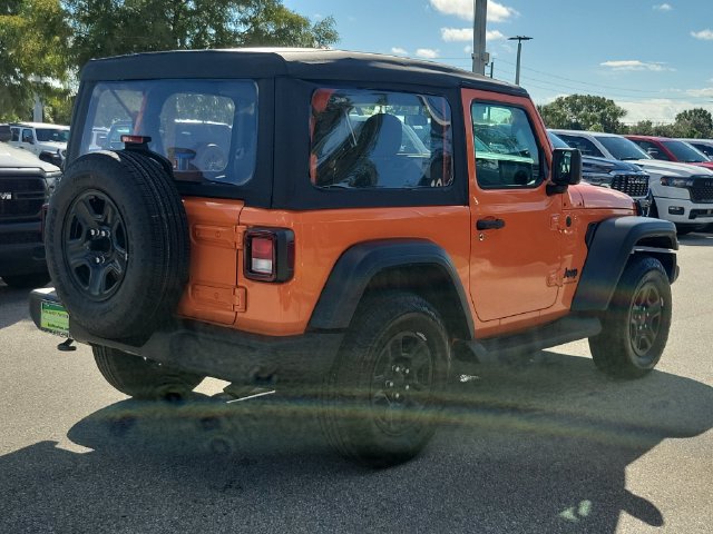 Used 2025 Jeep Wrangler Sport AWD/4WD image 6