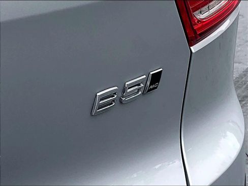 Used 2023 Volvo XC40 B5 Ultimate AWD/4WD image 11