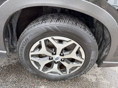 Used 2020 Subaru Forester Premium image 5