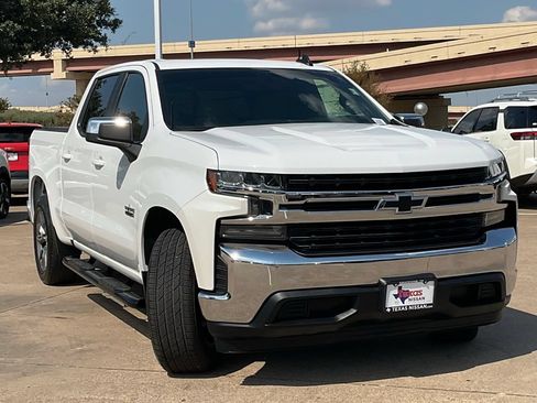 Used 2019 Chevrolet Silverado 1500 LT w/ Texas Edition RWD image 3