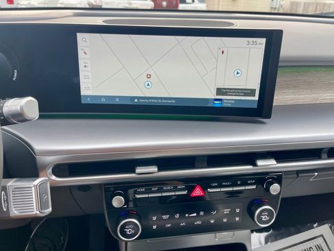 Used 2026 Hyundai Ioniq 9 SEL w/ Tow & Go Package image 15