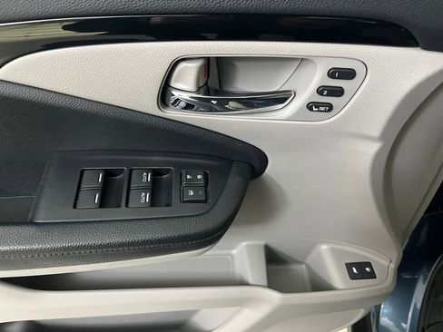 Used 2018 Honda Pilot Elite image 52