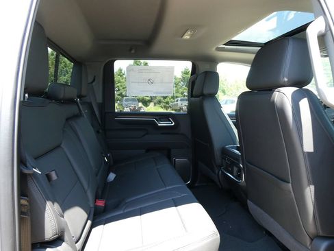 New 2026 GMC Sierra 2500 Denali w/ Denali Reserve Package AWD/4WD image 16