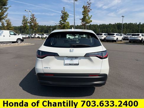 Used 2024 Honda HR-V LX image 6