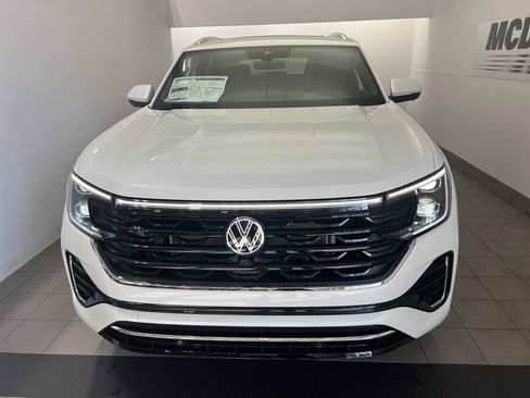 New 2026 Volkswagen Atlas Cross Sport SEL Premium R-Line image 3