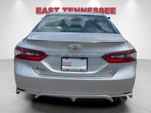 Used 2024 Toyota Camry SE FWD image 4