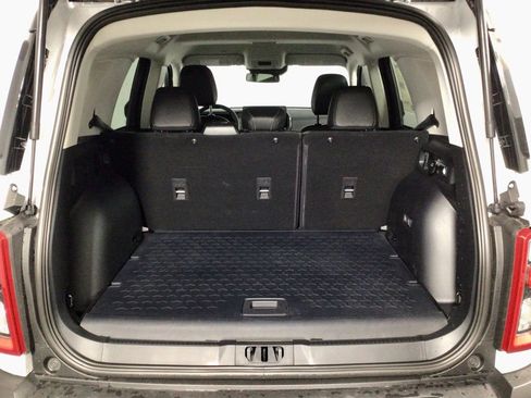 New 2025 Ford Bronco Sport Outer Banks w/ Sasquatch Outer Banks Package image 32