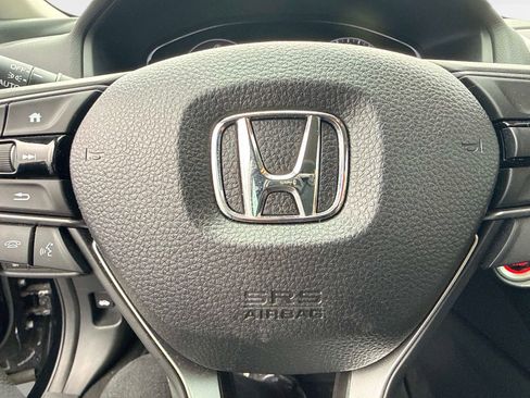 Used 2018 Honda Accord EX image 25