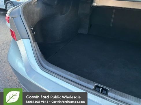 Used 2019 Toyota Camry SE image 30