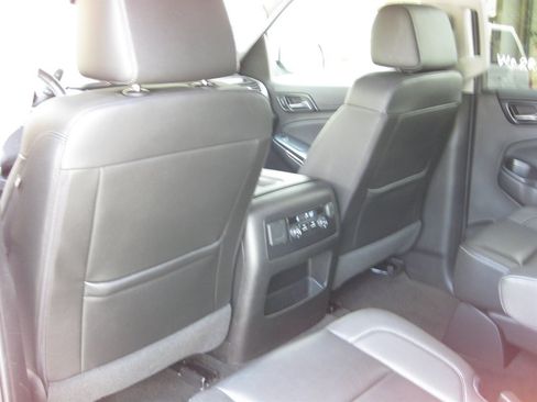 Used 2016 Chevrolet Tahoe LT RWD image 30