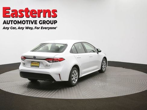 Used 2024 Toyota Corolla LE FWD image 39