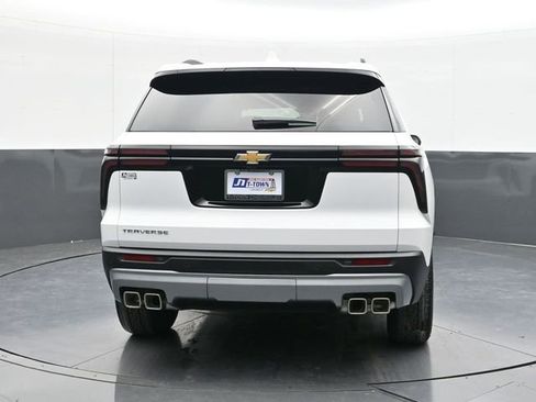 New 2026 Chevrolet Traverse LT w/ LPO, Floor Liner Package image 12