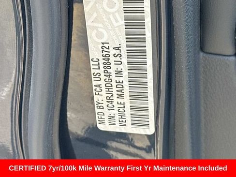 Used 2023 Jeep Grand Cherokee Overland AWD/4WD image 32