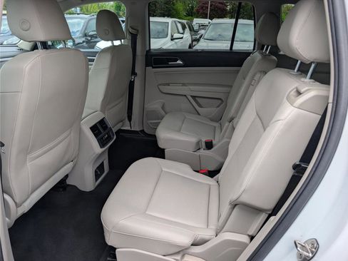 Used 2019 Volkswagen Atlas SE w/ Panoramic Sunroof Package AWD/4WD image 17