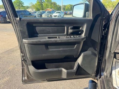 Used 2015 RAM 1500 Express image 15