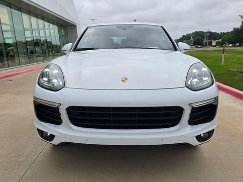 Used 2016 Porsche Cayenne AWD/4WD image 8