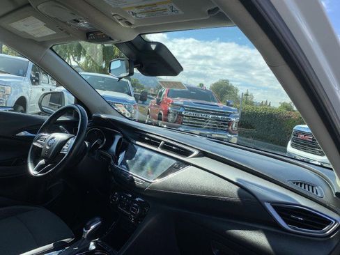 Used 2021 Buick Encore GX Select image 29