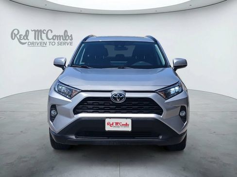 Used 2020 Toyota RAV4 XLE w/ Convenience Package FWD image 8