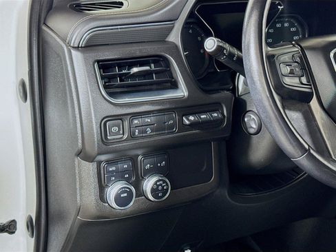 Used 2021 GMC Yukon XL AT4 w/ Rear Media and Nav Package AWD/4WD image 8