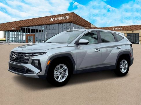New 2026 Hyundai Tucson SE FWD image 2