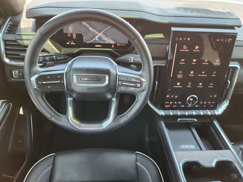 Used 2024 GMC Acadia Denali FWD image 26