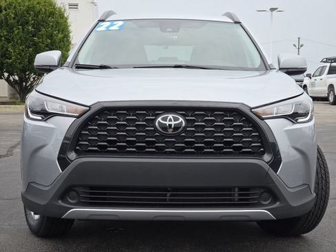 Used 2022 Toyota Corolla Cross LE AWD/4WD image 10