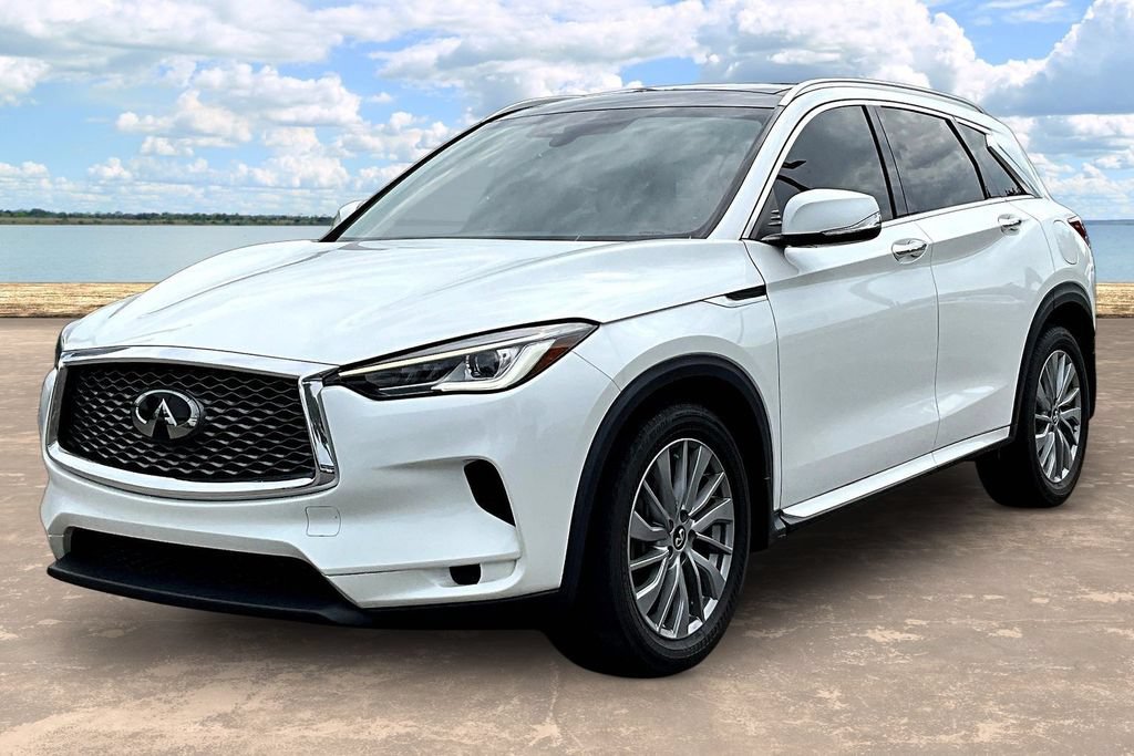 Used 2023 INFINITI QX50 Luxe FWD image 1