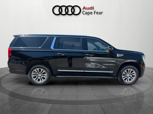 Used 2025 GMC Yukon XL Denali AWD/4WD image 6