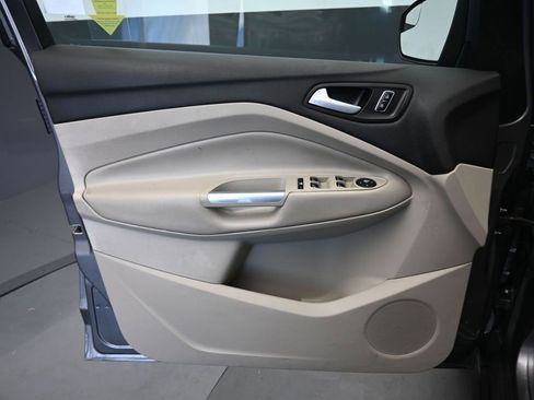 Used 2014 Ford C-MAX SE image 9