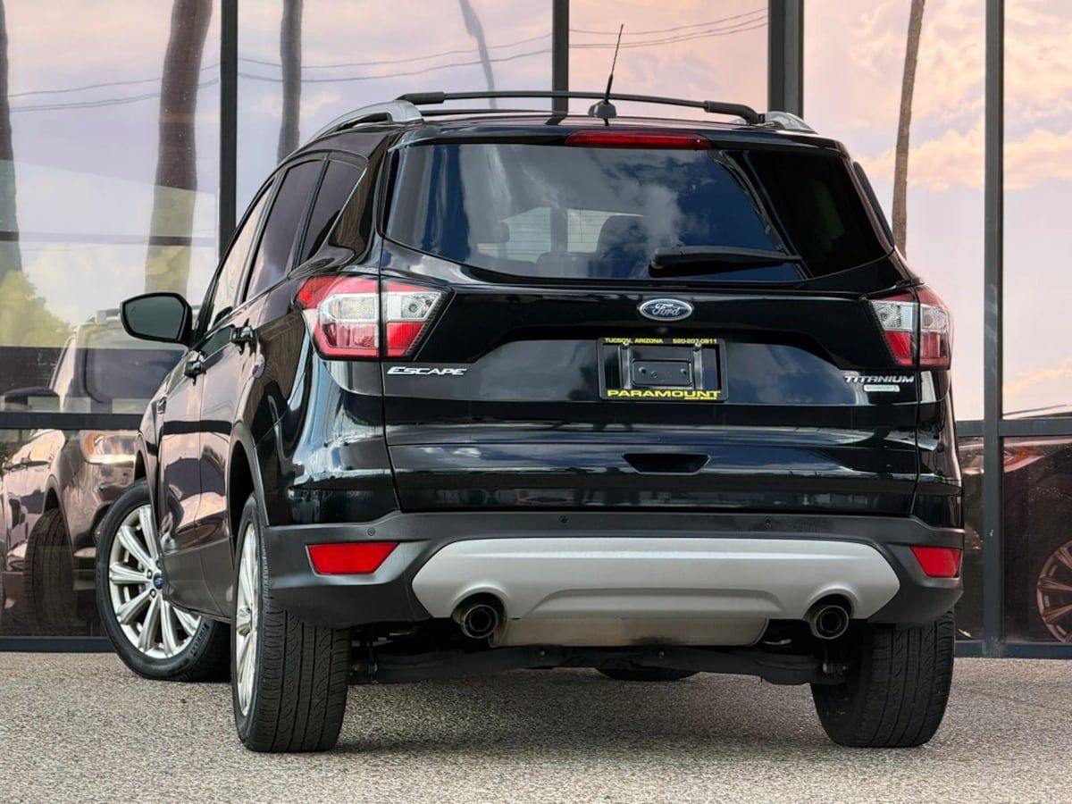 Used 2017 Ford Escape Titanium FWD image 8