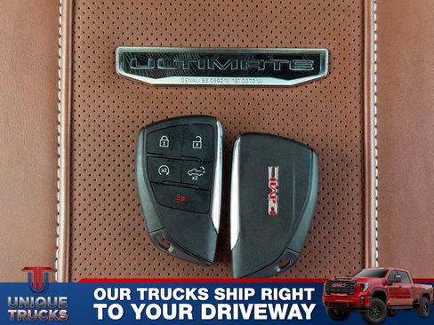Used 2025 GMC Sierra 3500 Denali Ultimate AWD/4WD image 35