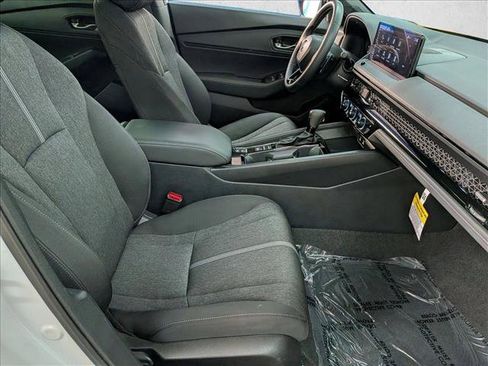 Used 2025 Honda Accord Sport image 27