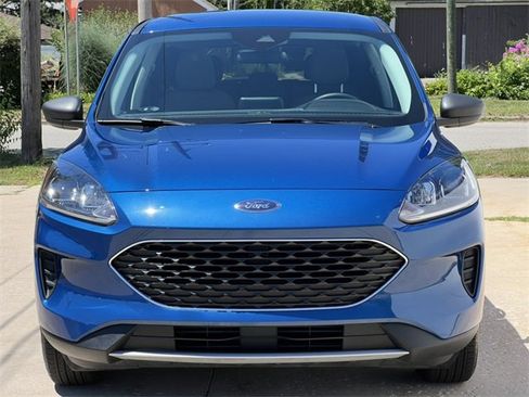 Used 2022 Ford Escape SE image 34