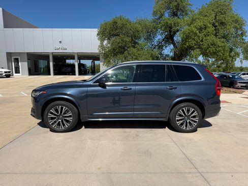Used 2021 Volvo XC90 T5 Momentum w/ Climate Package FWD image 3