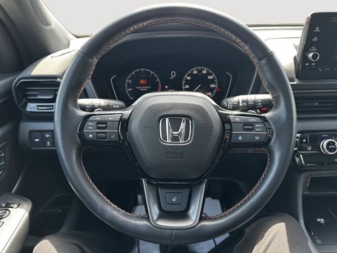 Certified 2025 Honda Pilot TrailSport image 10