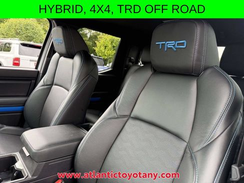 Used 2025 Toyota Tacoma TRD Off-Road AWD/4WD image 13
