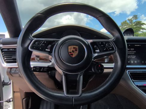 Used 2018 Porsche Panamera Turbo AWD/4WD image 25