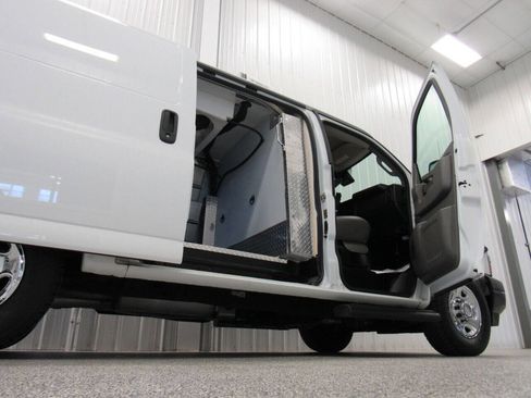 Used 2019 Chevrolet Express 2500 2500 3dr Cargo Van w/ Safety Package image 33