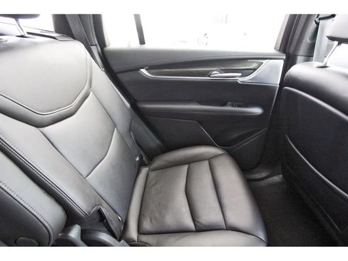 Certified 2023 Cadillac XT6 Sport w/ Technology Package image 11