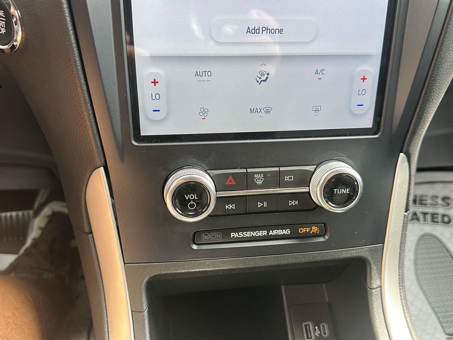Used 2024 Ford Edge SE AWD/4WD image 25
