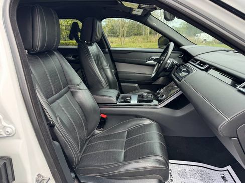 Used 2018 Land Rover Range Rover Velar R-Dynamic HSE AWD/4WD image 17