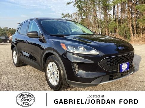 Used 2022 Ford Escape SE image 1